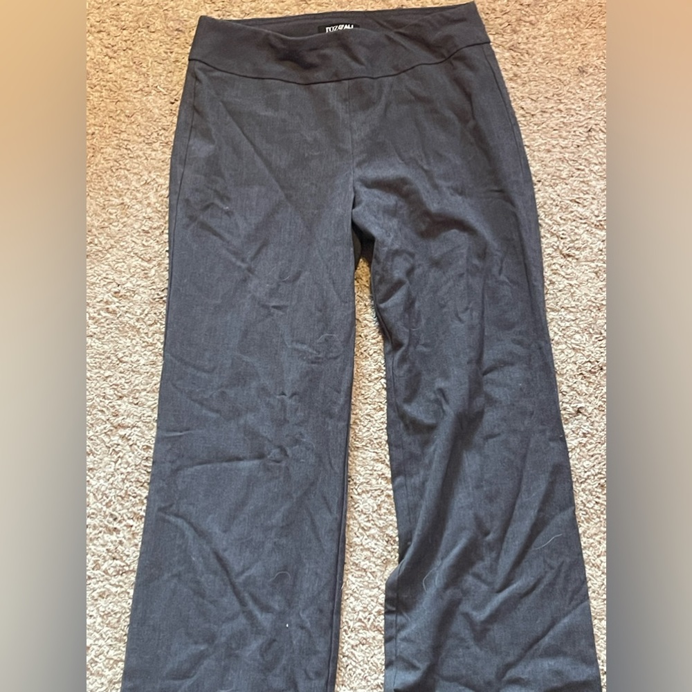 ROZ & ALI GRAY DRESS PANTS